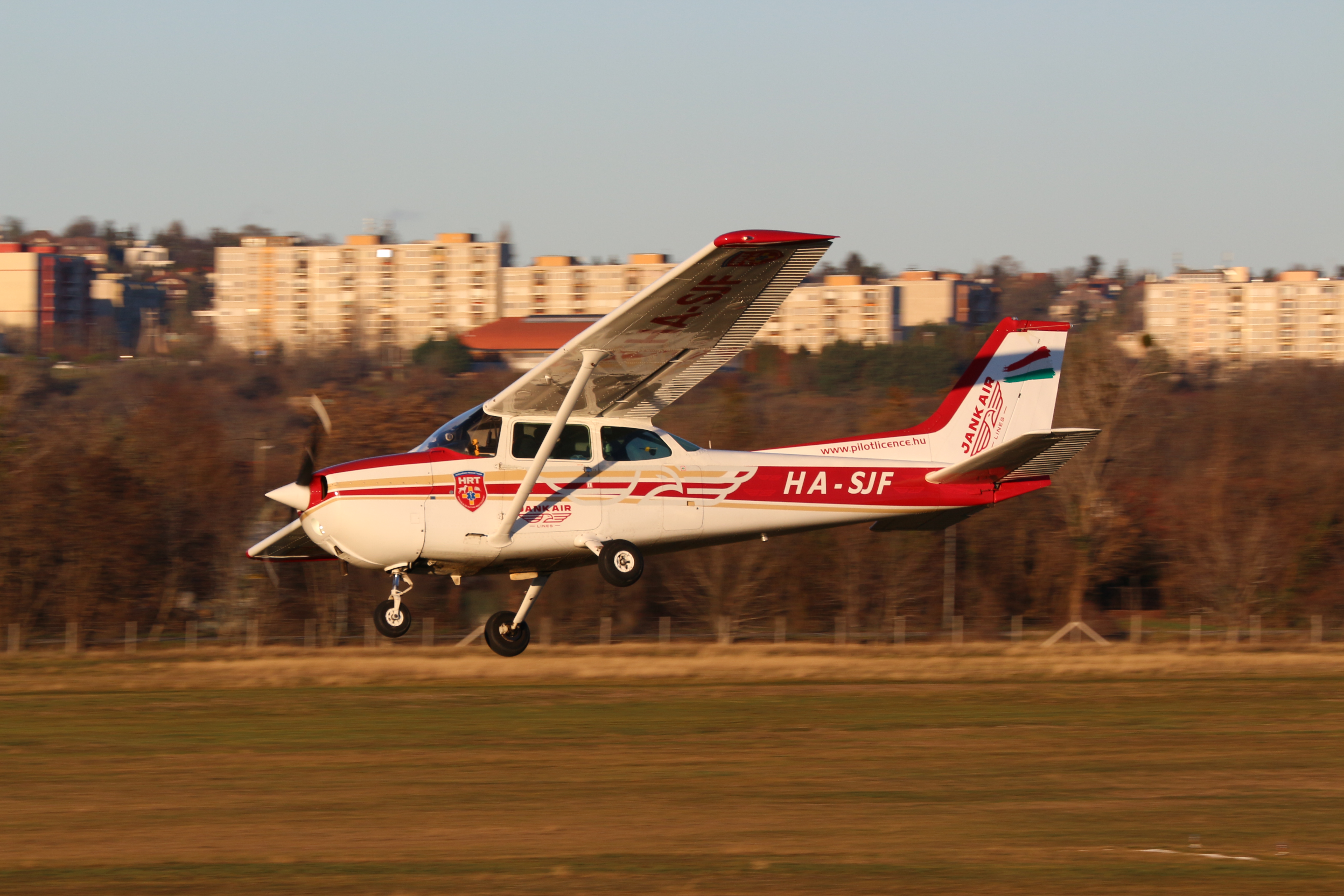 Kisrepülő felszállás közben